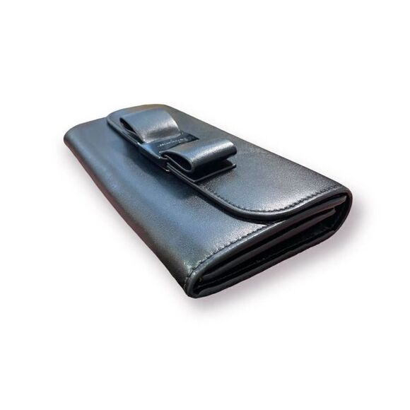 Salvatore Ferragamo Calfskin Leather Continental Bow Wallet - Picture 9 of 10